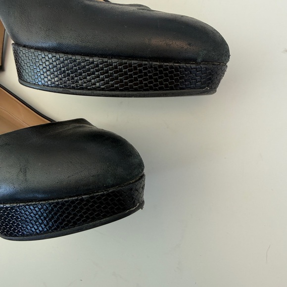 Hugo Boss Black Leather Pumps - Picture 6 of 6